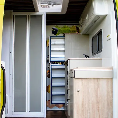 キャンプ場 Camper On Road Tenerife ロスクリスティアーノス
